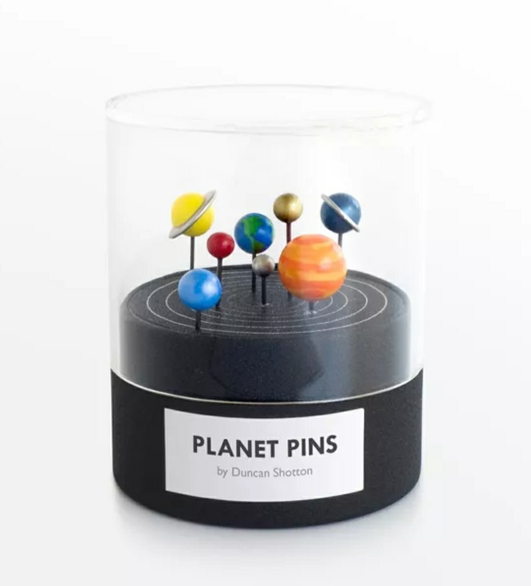 宇宙を感じられる「Planet Pins」がかわいい