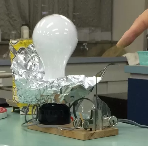 アーク電灯の実験