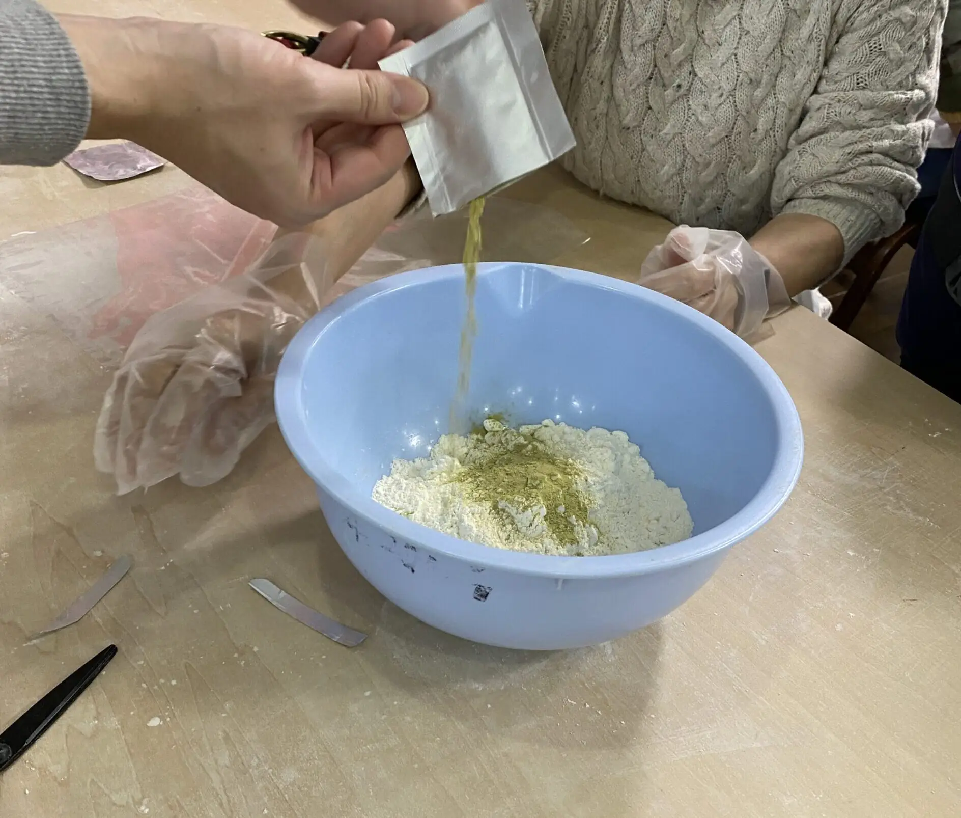 中野うどん学校でミドリムシうどん作り体験🟢